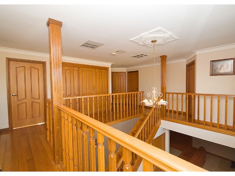 3 Denbigh Court, Keilor VIC 3036