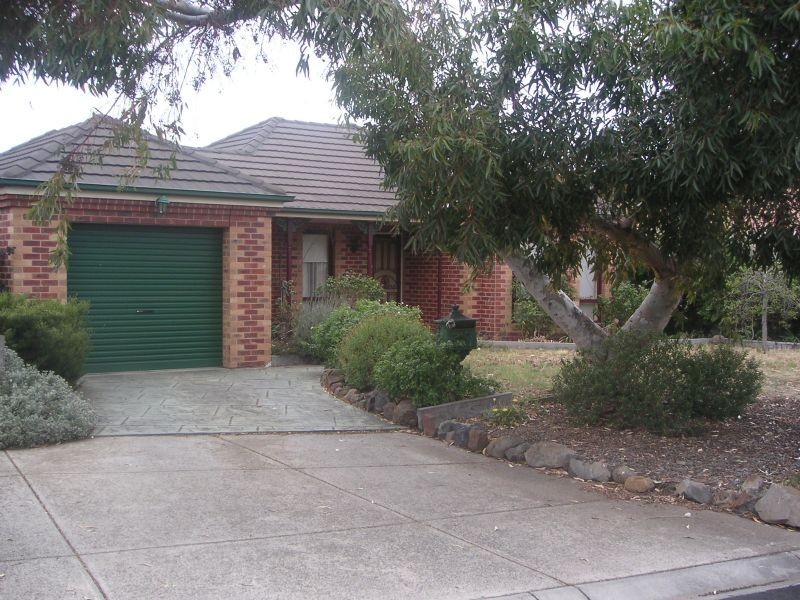 2 Anakie Walk, Delahey VIC 3037