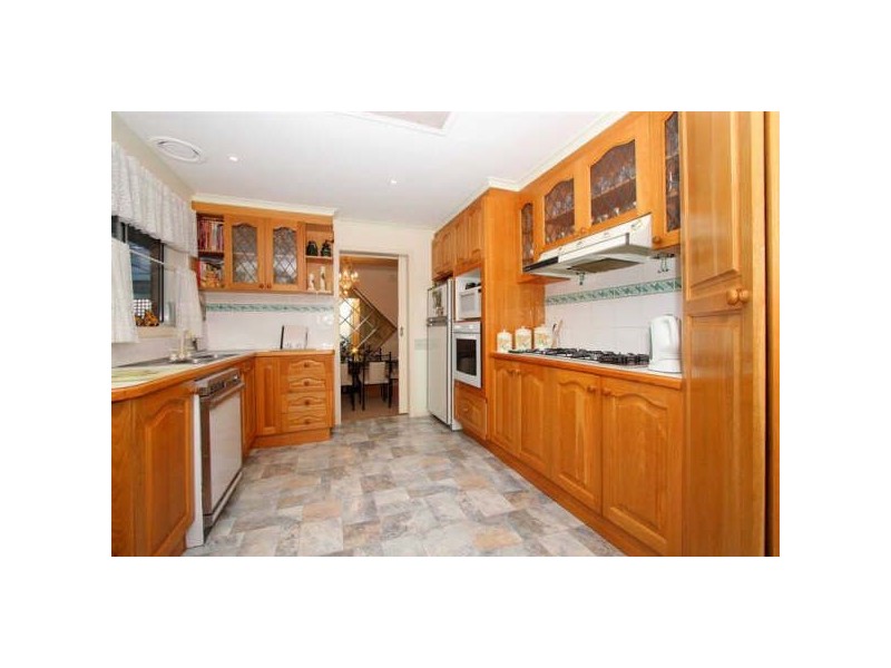2 Medina Road, Keilor Downs VIC 3038