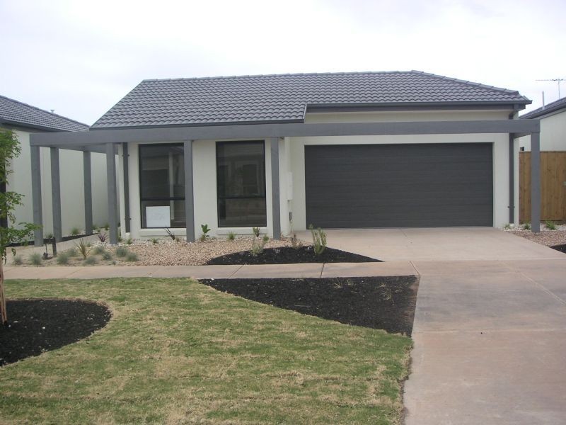 38 Belleville Close, Burnside VIC 3023