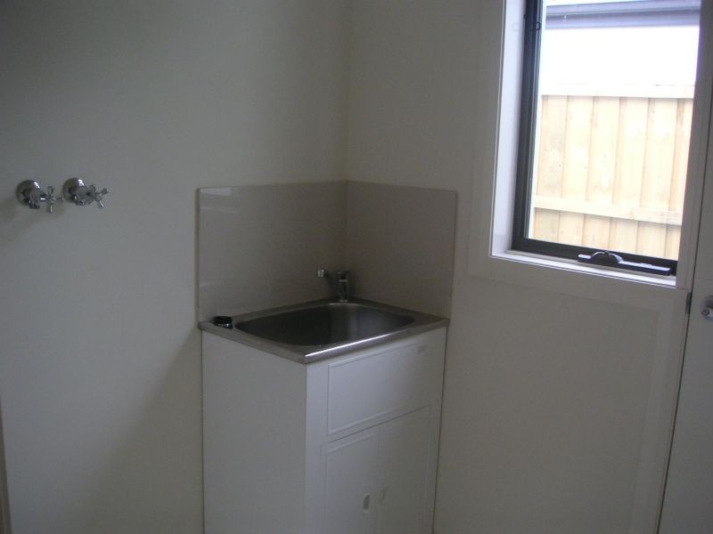 38 Belleville Close, Burnside VIC 3023