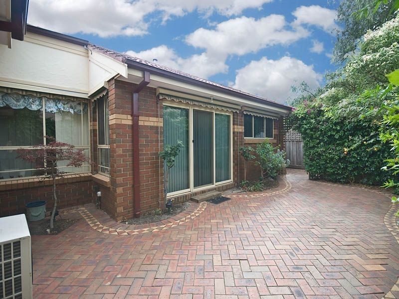 16B Wanaka Drive, Taylors Lakes VIC 3038