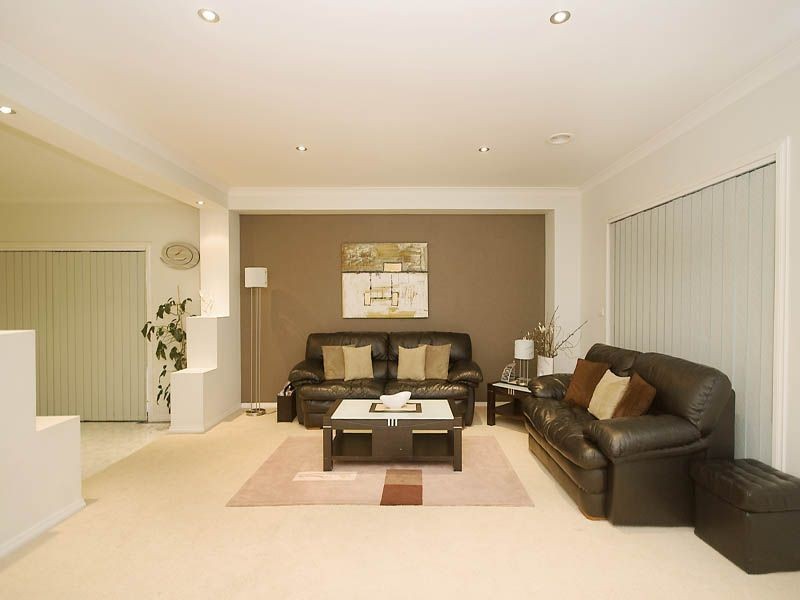 26 Sandalwood Avenue, Hillside VIC 3037