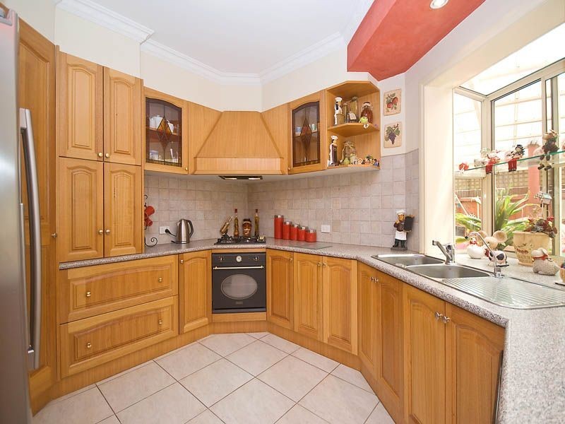 25  Salamander Drive, Taylors Lakes VIC 3038