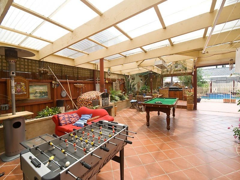 25  Salamander Drive, Taylors Lakes VIC 3038