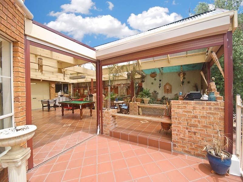 25  Salamander Drive, Taylors Lakes VIC 3038