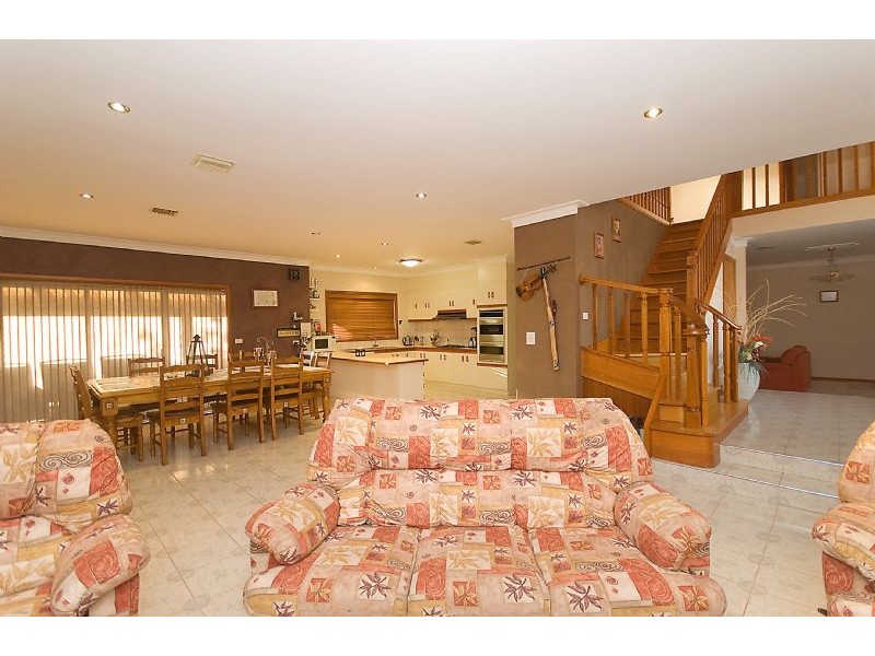 3 Denbigh Court, Keilor VIC 3036