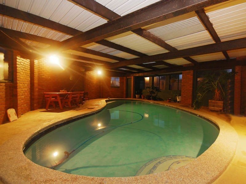 14 Akma Court, Taylors Lakes VIC 3038