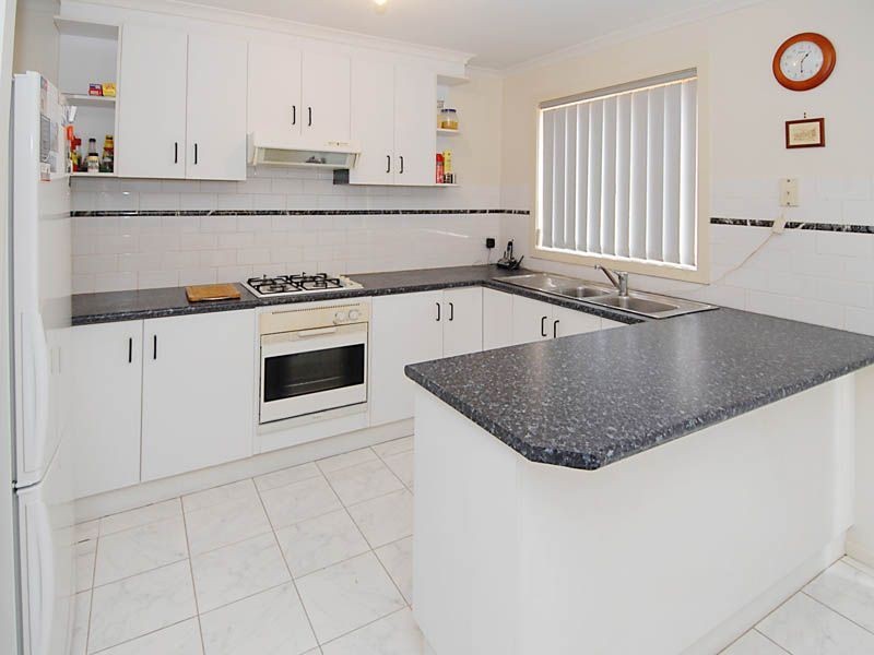 10a Village Avenue, Taylors Lakes VIC 3038