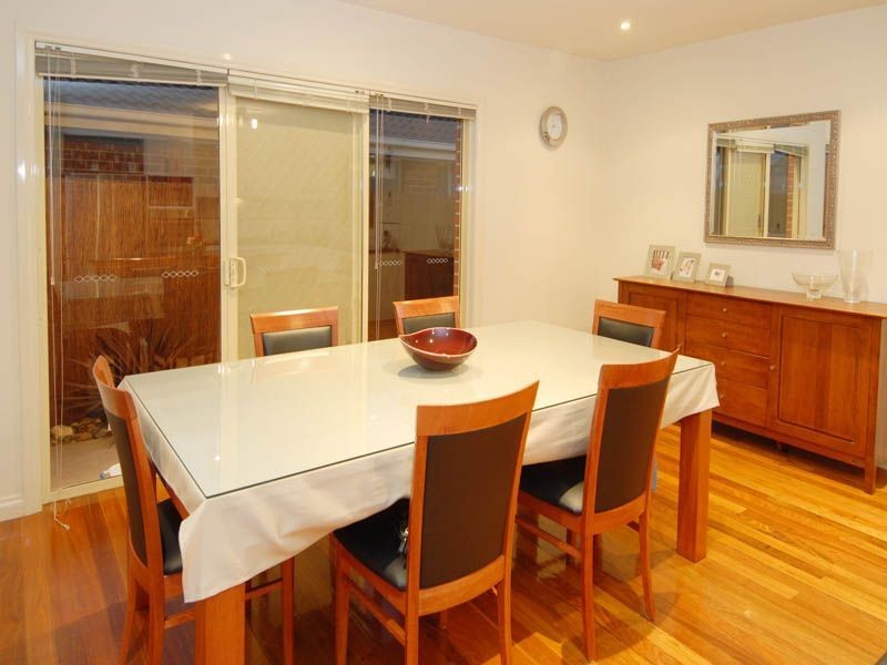 28 Ruben Drive, Sydenham VIC 3037