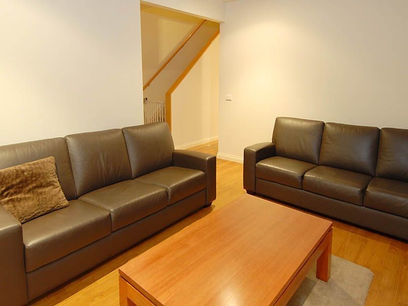 28 Ruben Drive, Sydenham VIC 3037