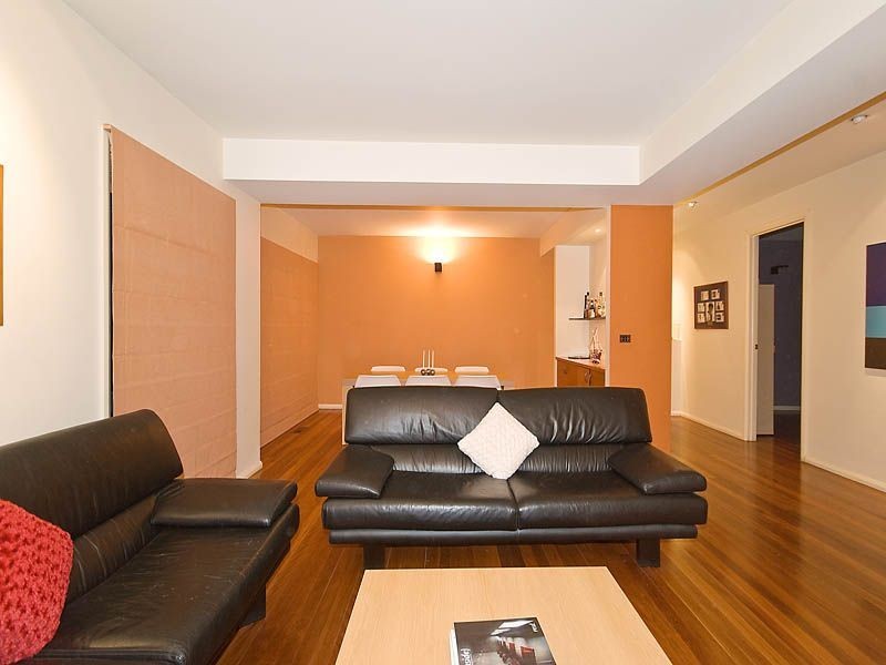 28 Messina Crescent, Taylors Lakes VIC 3038