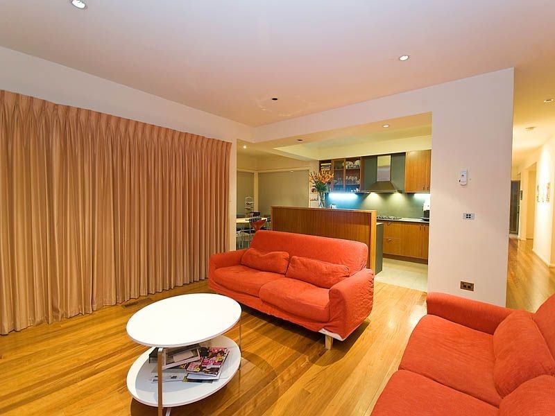 28 Messina Crescent, Taylors Lakes VIC 3038