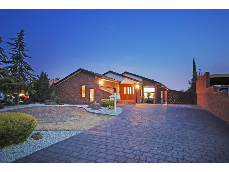 5 Dalray Court, Keilor Downs VIC 3038