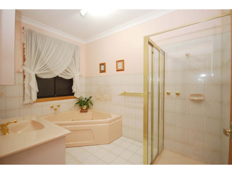 5 Dalray Court, Keilor Downs VIC 3038