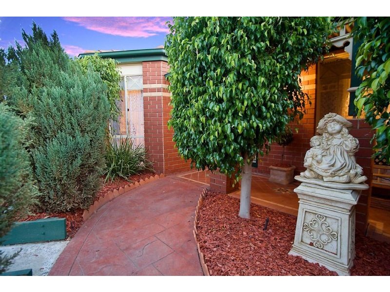 7 Longhurst Crescent, Hillside VIC 3037