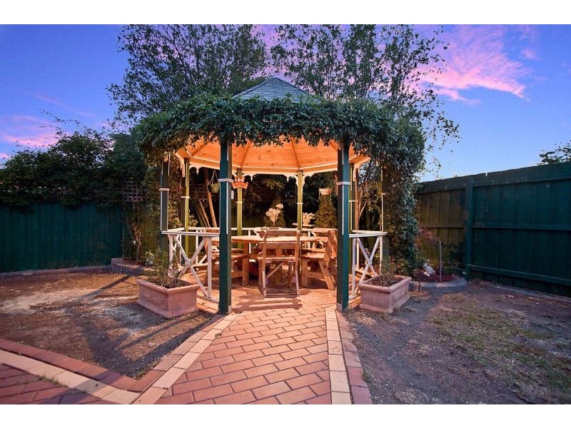 7 Longhurst Crescent, Hillside VIC 3037