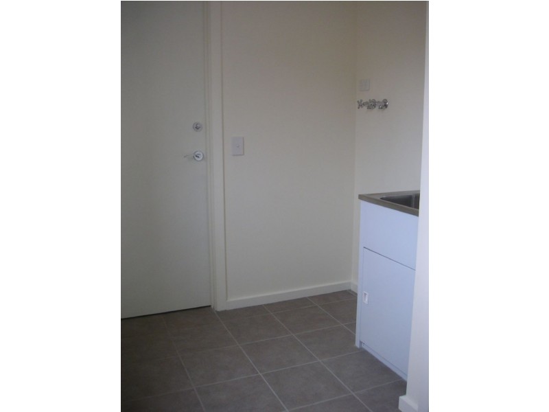 2/10 Goodwood Drive, Keilor Downs VIC 3038