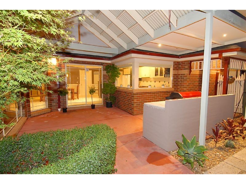 6 Favaro Place, Hillside VIC 3037