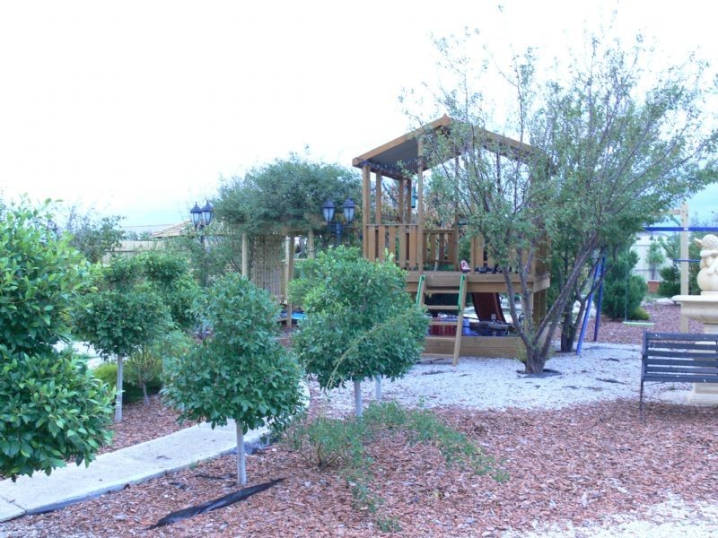 42 Wentworth Drive, Taylors Lakes VIC 3038