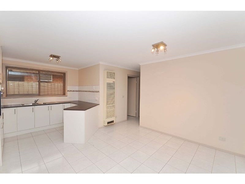 1/12 Stockwell Crescent, Keilor Downs VIC 3038