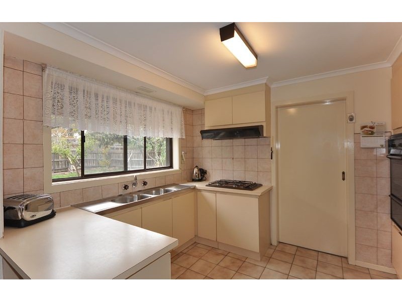 13 Burton Close, Keilor Downs VIC 3038