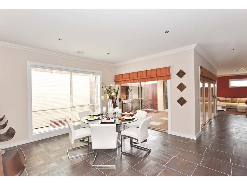 49 Gardenia Way, Caroline Springs VIC 3023