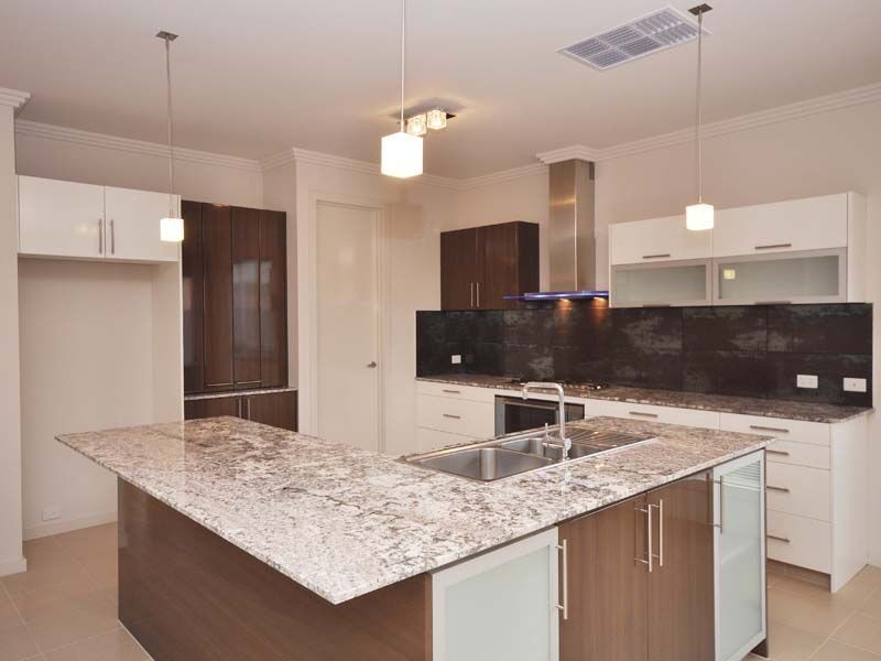 9 Bloomsbury Court, Hillside VIC 3037