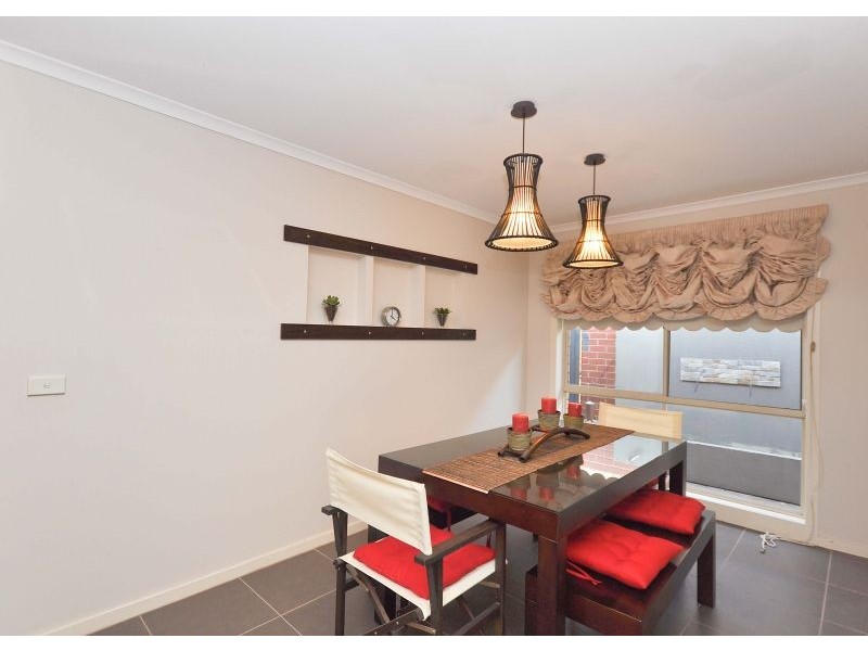 38  John Paul Drive, Hillside VIC 3037