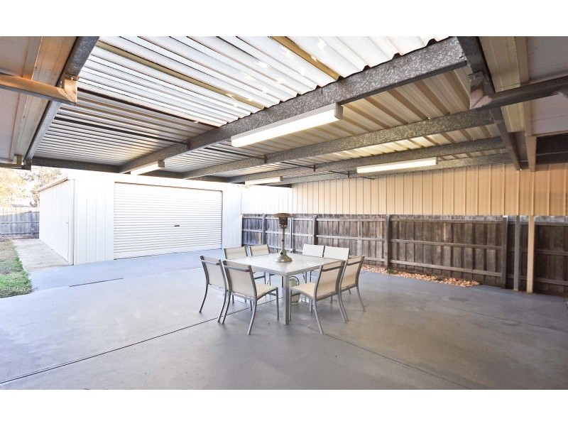38  John Paul Drive, Hillside VIC 3037