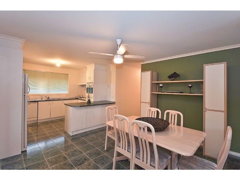 31 Wakelin Crescent, Taylors Lakes VIC 3038