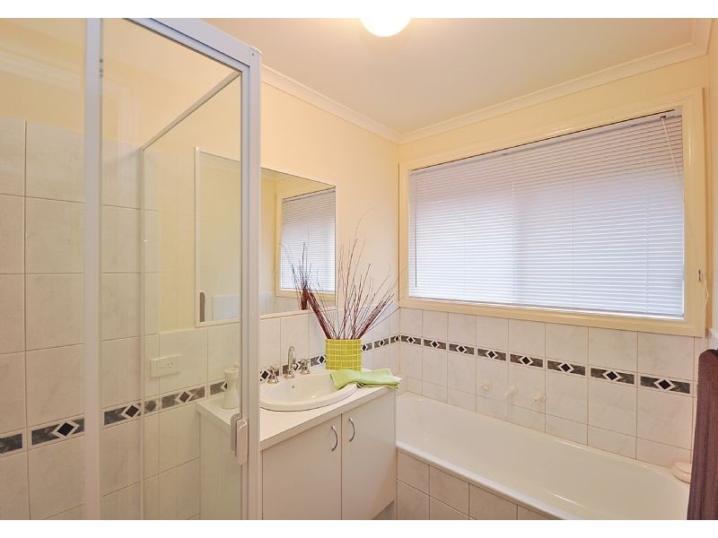 31 Wakelin Crescent, Taylors Lakes VIC 3038