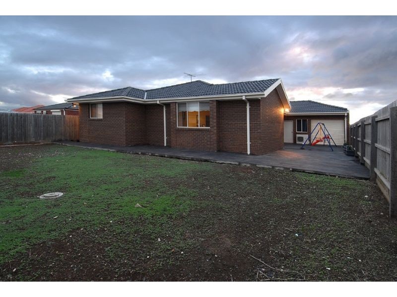 13  Marner Avenue, Hillside VIC 3037