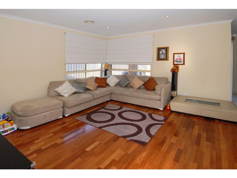 2 Daymar Court, Hillside VIC 3037