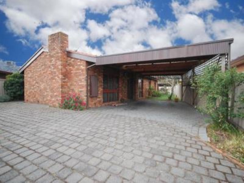 12 Carbine Way, Keilor Downs VIC 3038