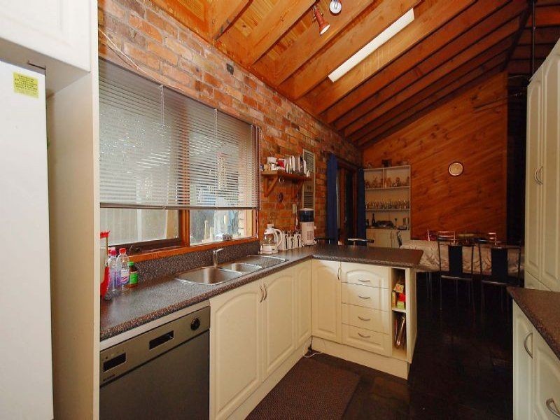 12 Carbine Way, Keilor Downs VIC 3038