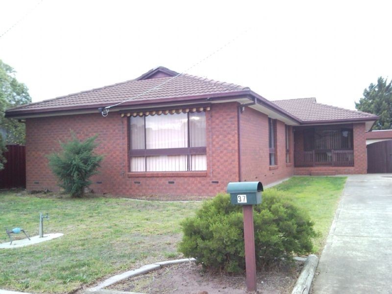 37 Wimmera Crescent, Keilor Downs VIC 3038