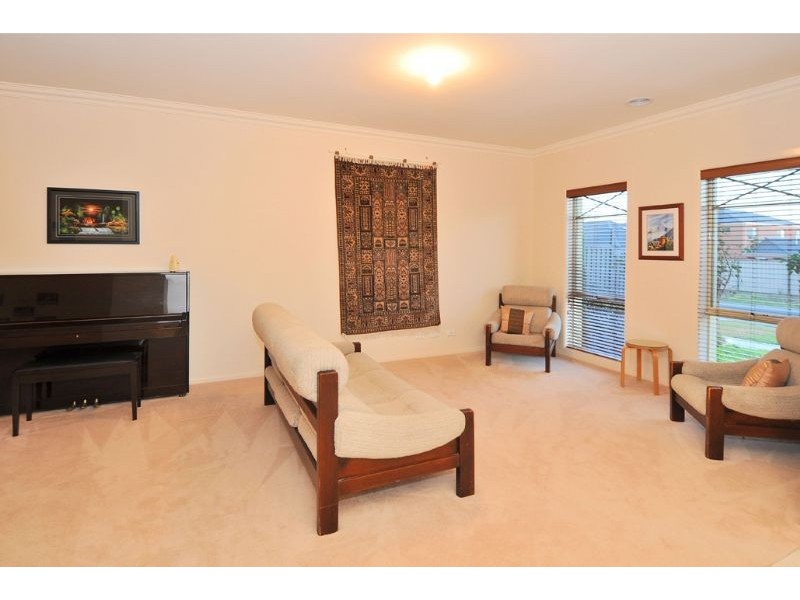 16 The Willows, Hillside VIC 3037