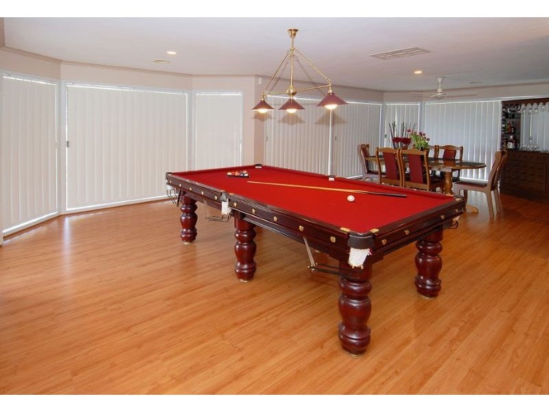 11 Sandalwood Avenue, Hillside VIC 3037