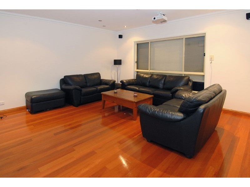 19 Brunswick Place, Taylors Hill VIC 3037