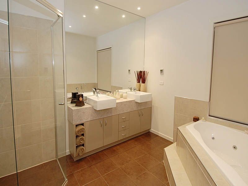 8 Windmill Rise, Hillside VIC 3037