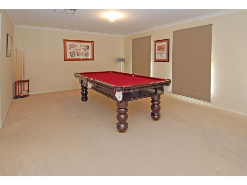 71 Wolviston Avenue, Hillside VIC 3037