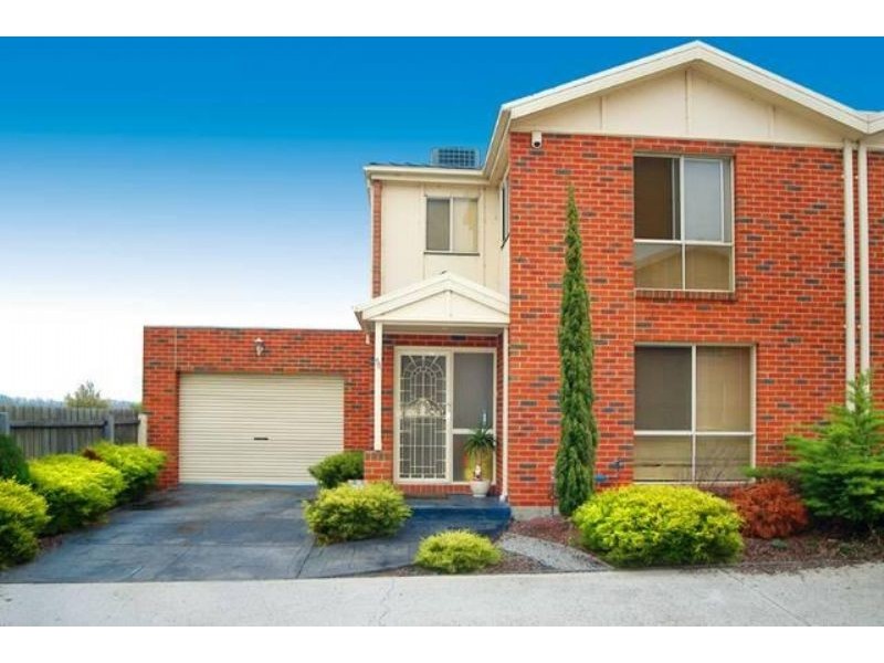 66 Village Avenue, Taylors Lakes VIC 3038