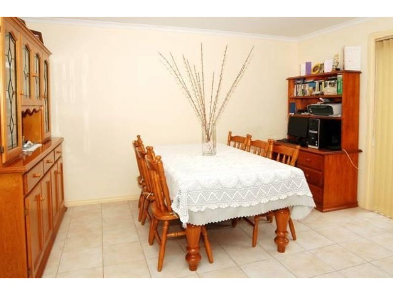 66 Village Avenue, Taylors Lakes VIC 3038