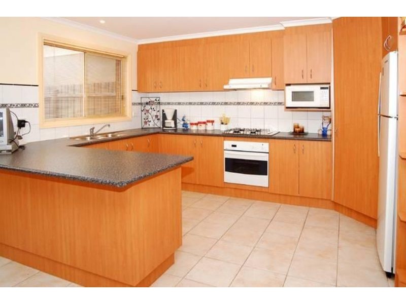 66 Village Avenue, Taylors Lakes VIC 3038