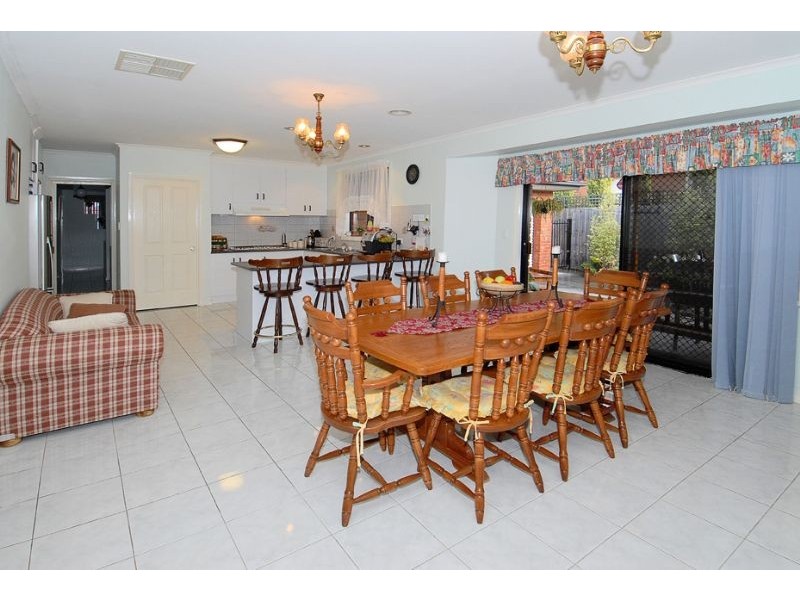 88 Australia Drive, Taylors Lakes VIC 3038