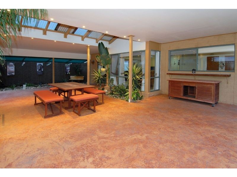 19 Rowlandson Place, Taylors Lakes VIC 3038