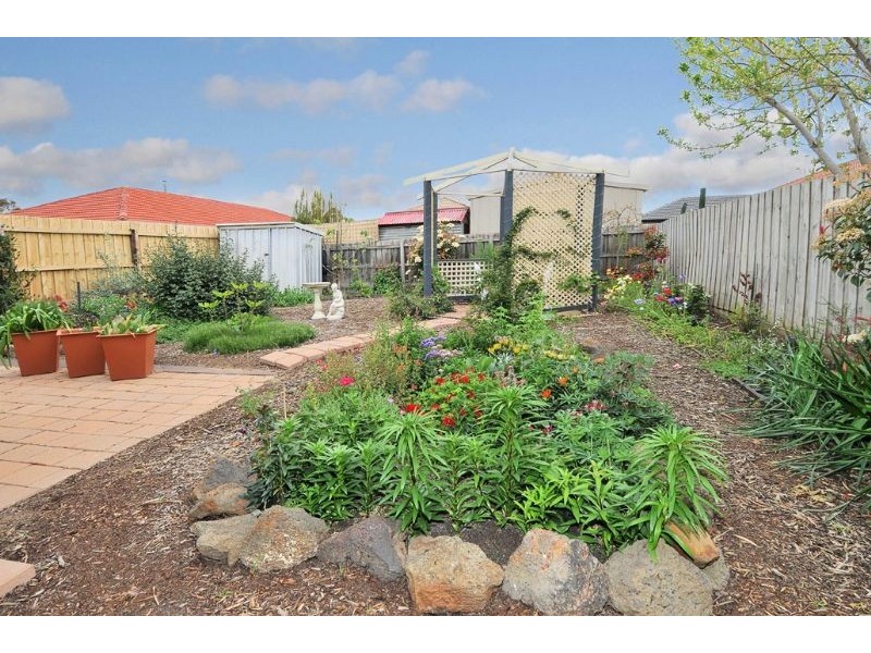 3 Poa Court, Delahey VIC 3037