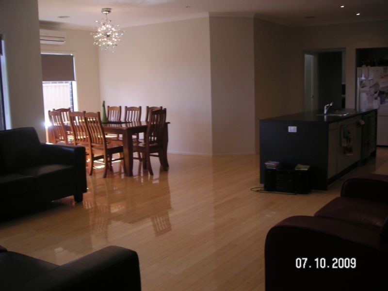 11 Beckett, Caroline Springs VIC 3023