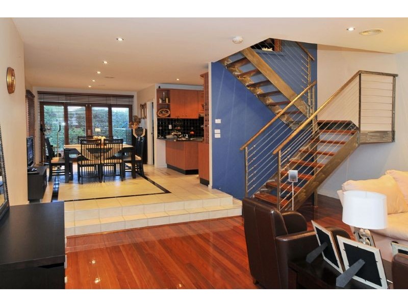 26 Ruben Drive, Sydenham VIC 3037